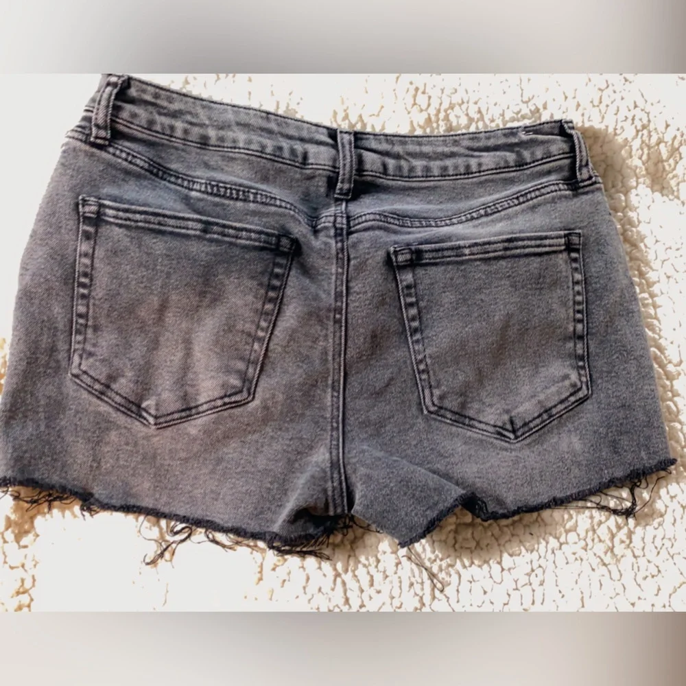 Forever 21 Charcoal Denim Jeans - Picture 3 of 3